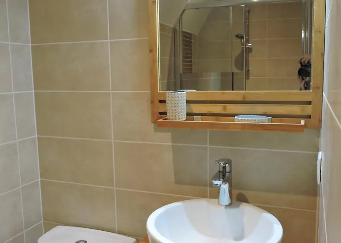 La Du Bearn فندق مبيت وإفطار Garlin